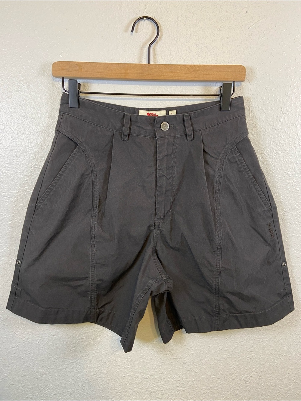 Fjallraven Minimalist Indie Functional Eco Friendly Charcoal Vardag Short Size 4